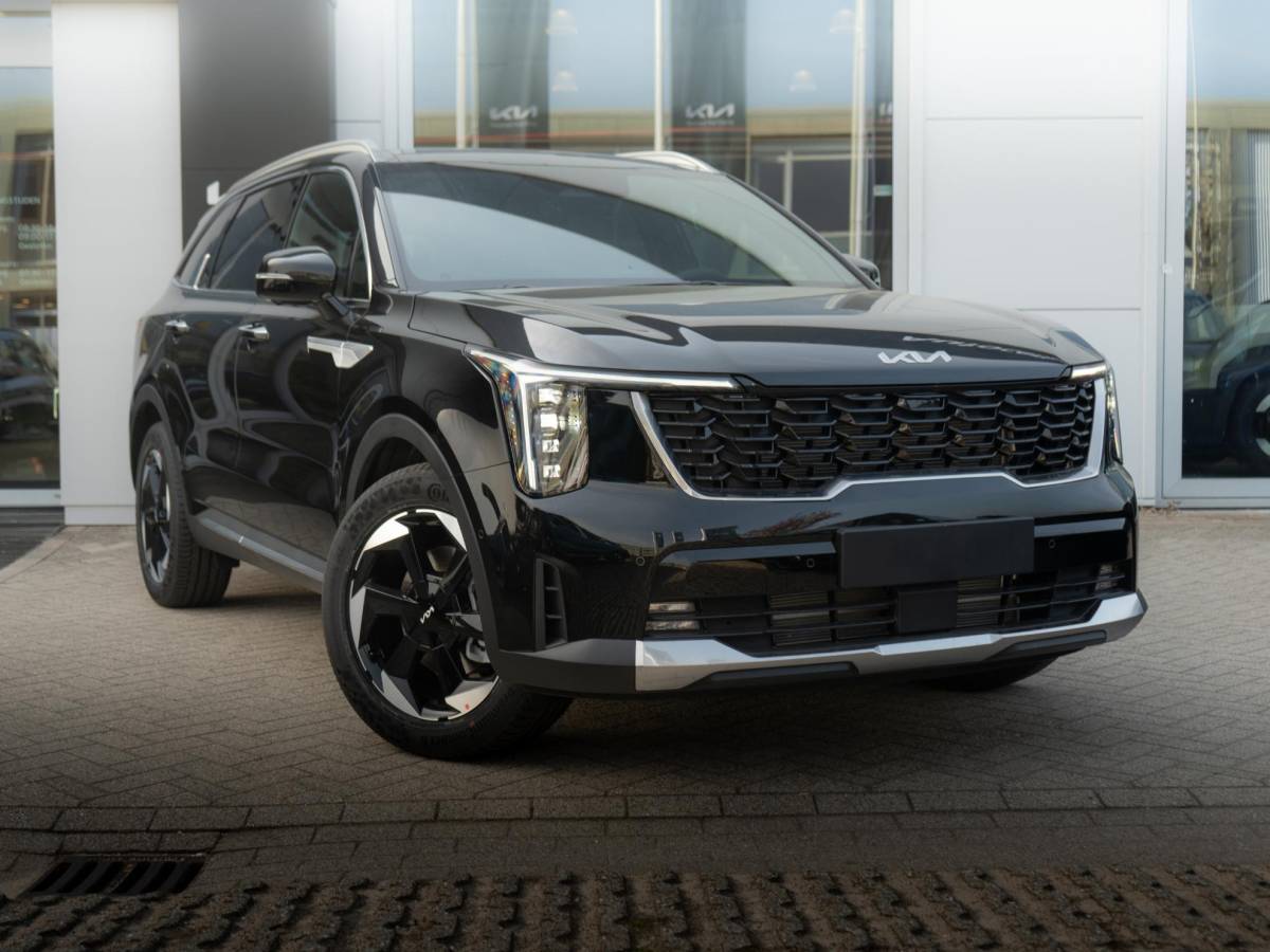 Kia Sorento Kia Sorento 1.6 T-GDi Plug-in Hybrid 4WD DynamicPlusLine 7p | Actieprijs* | Bose | Schuifkanteldak | ZOMERDEAL | Navi. | Clima. | Adapt. Cruise. | Dodehoekassistentie | Panodak | Stoel&Stuur Verwarming