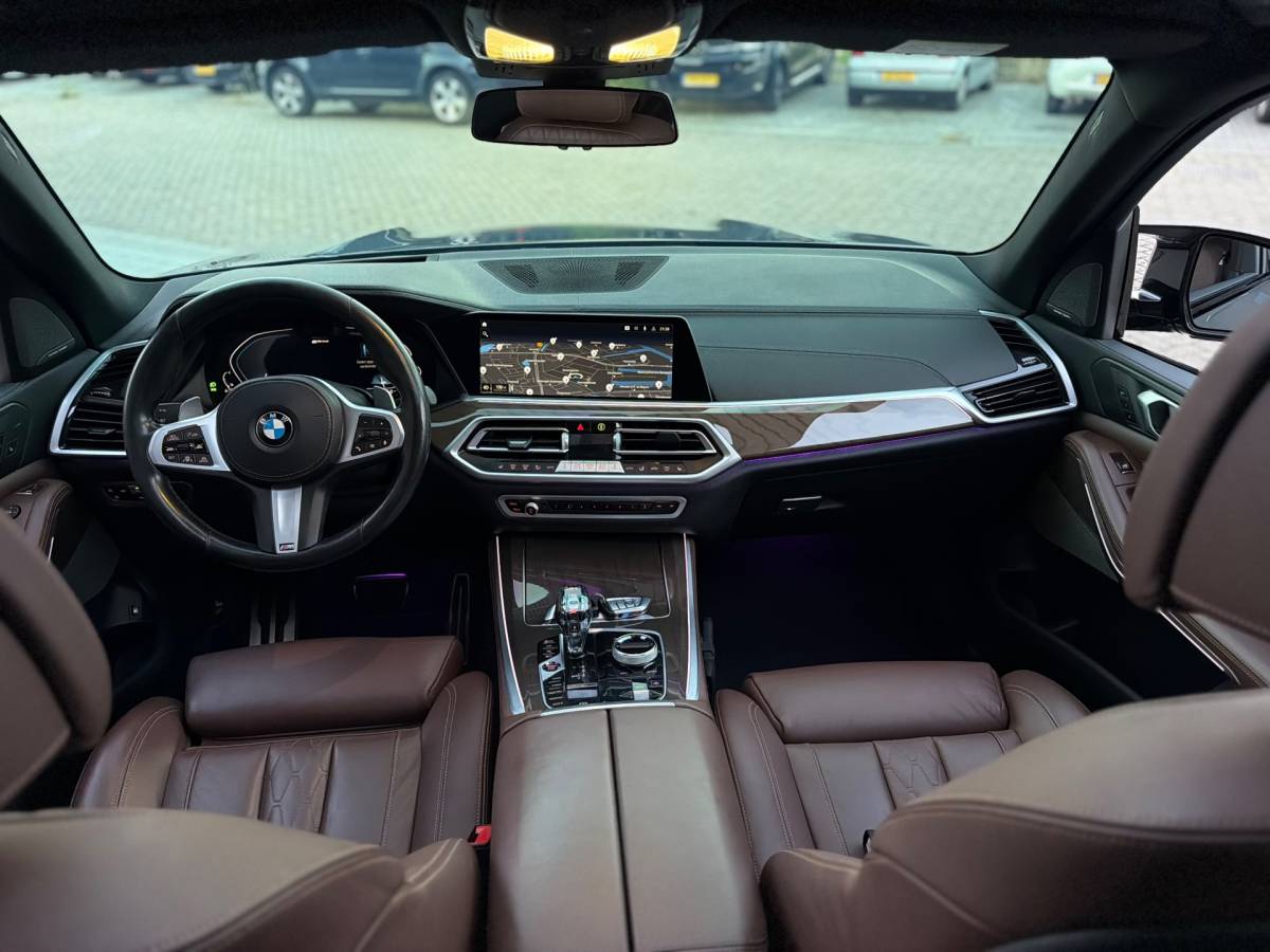 BMW X5 BMW X5 XDrive45e High Executive + M Performance Dravitgrau Laserlight Sky Lounge Panoramadak Body kit Bom Volle!!