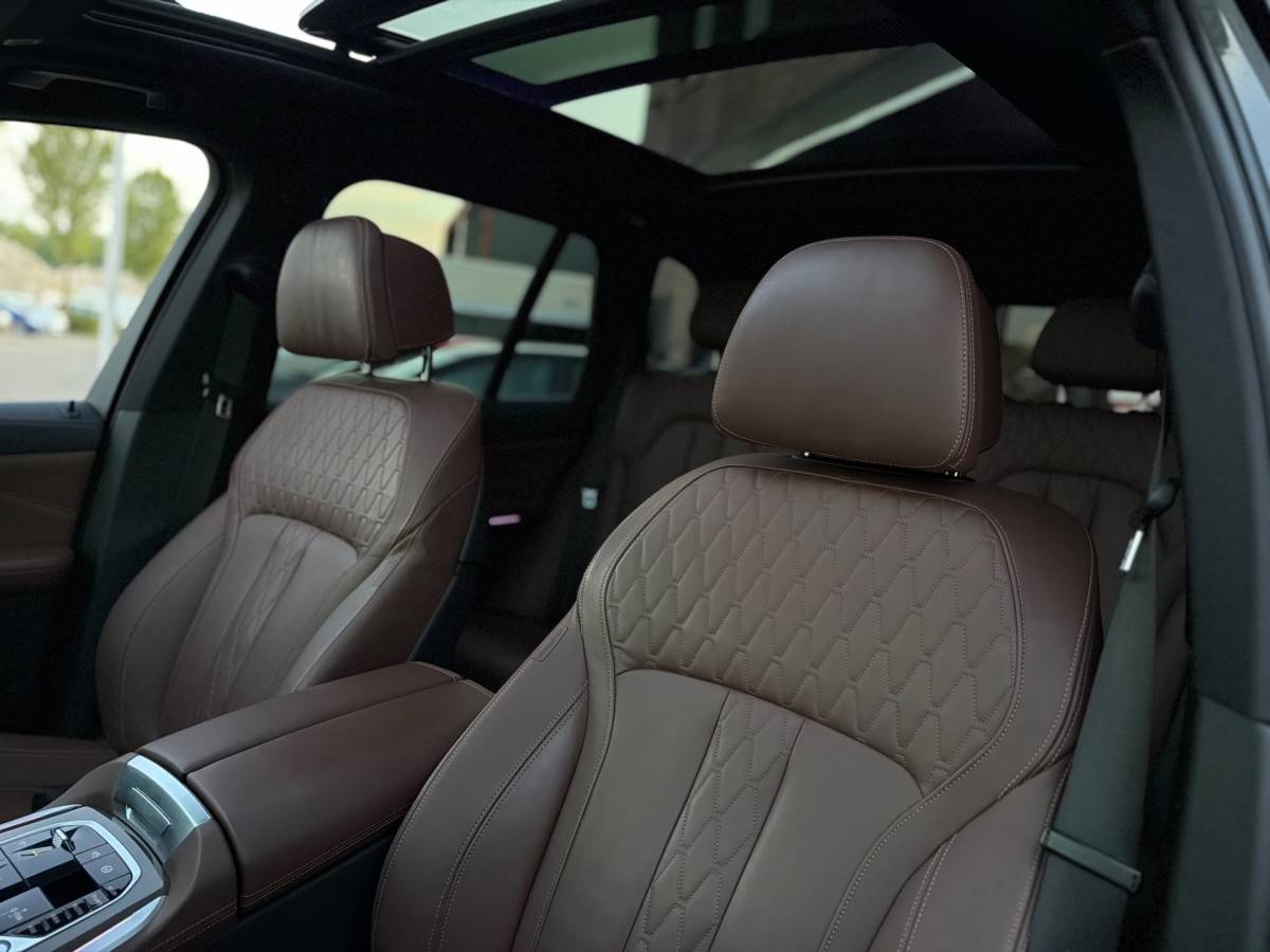 BMW X5 BMW X5 XDrive45e High Executive + M Performance Dravitgrau Laserlight Sky Lounge Panoramadak Body kit Bom Volle!!
