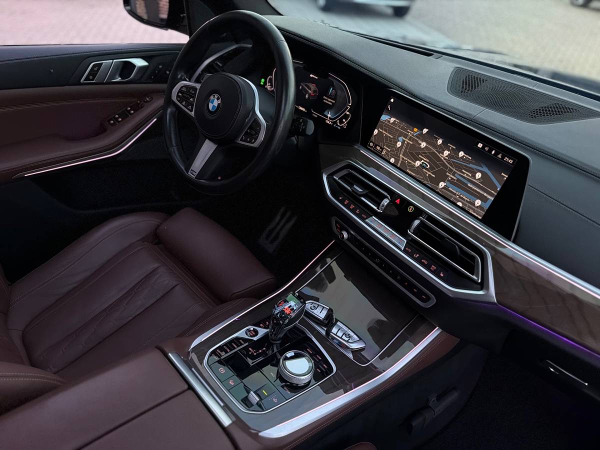 BMW X5 BMW X5 XDrive45e High Executive + M Performance Dravitgrau Laserlight Sky Lounge Panoramadak Body kit Bom Volle!!