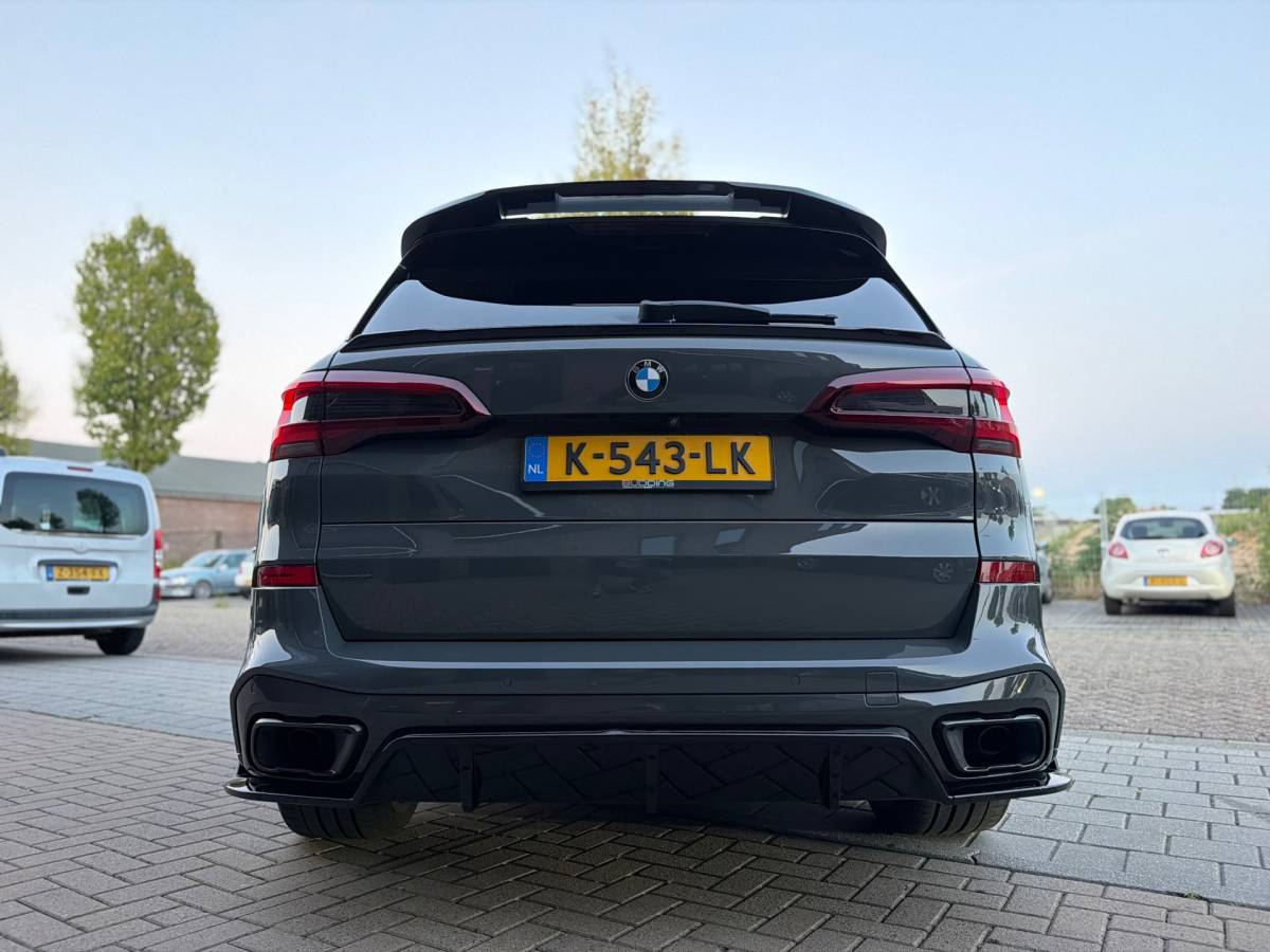BMW X5 BMW X5 XDrive45e High Executive + M Performance Dravitgrau Laserlight Sky Lounge Panoramadak Body kit Bom Volle!!