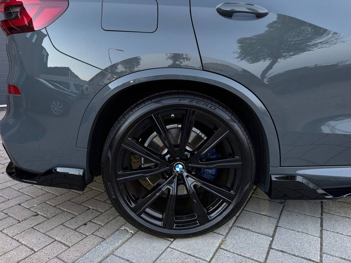 BMW X5 BMW X5 XDrive45e High Executive + M Performance Dravitgrau Laserlight Sky Lounge Panoramadak Body kit Bom Volle!!