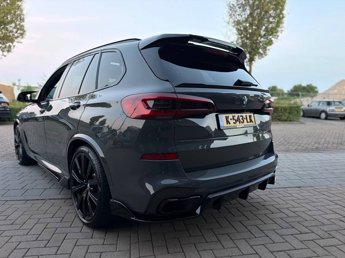 BMW X5 BMW X5 XDrive45e High Executive + M Performance Dravitgrau Laserlight Sky Lounge Panoramadak Body kit Bom Volle!!