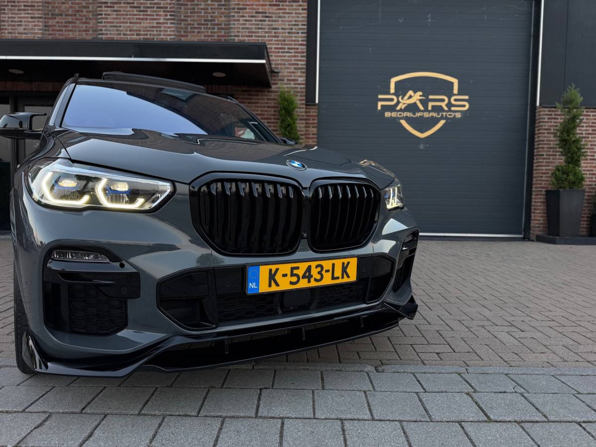 BMW X5 BMW X5 XDrive45e High Executive + M Performance Dravitgrau Laserlight Sky Lounge Panoramadak Body kit Bom Volle!!