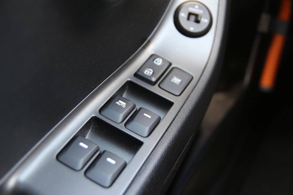 Kia Picanto Kia Picanto 1.0 CVVT 66pk ComfortLine | NL-auto | 5 deuren | Airco | Centr. deurvergr. | Elek. ramen |