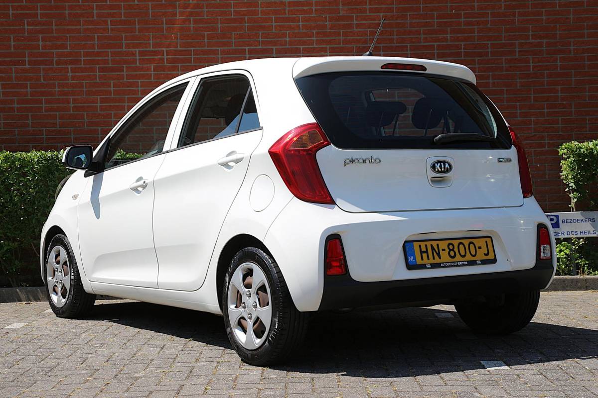 Kia Picanto Kia Picanto 1.0 CVVT 66pk ComfortLine | NL-auto | 5 deuren | Airco | Centr. deurvergr. | Elek. ramen |