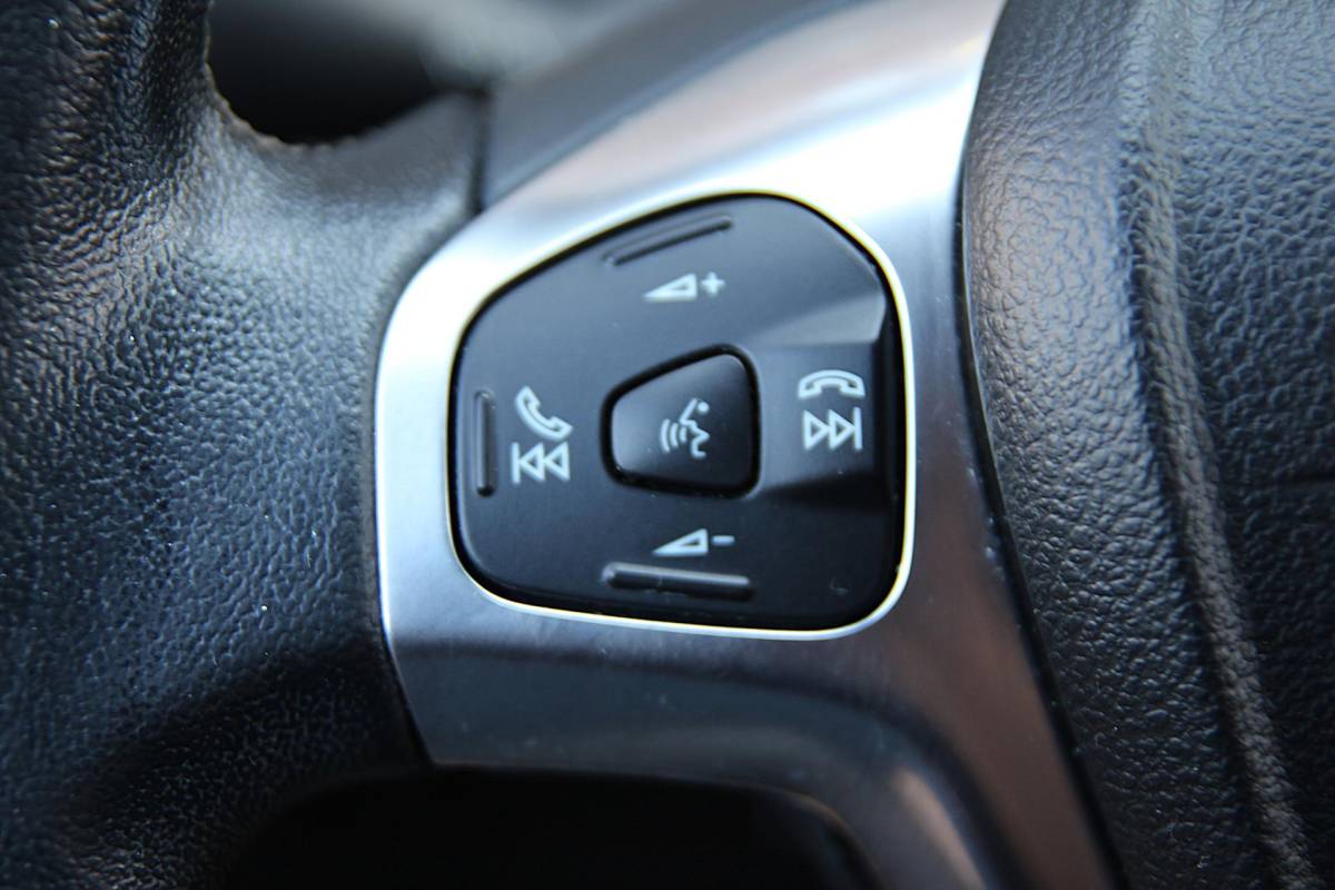 Ford Fiesta Ford Fiesta 1.0 EcoBoost 100pk Titanium | NL-auto | 5 deuren | Cruise control | Climate control | Centr. deurvergr. | Elek. ramen | Lichtm. velgen | Navigatie |