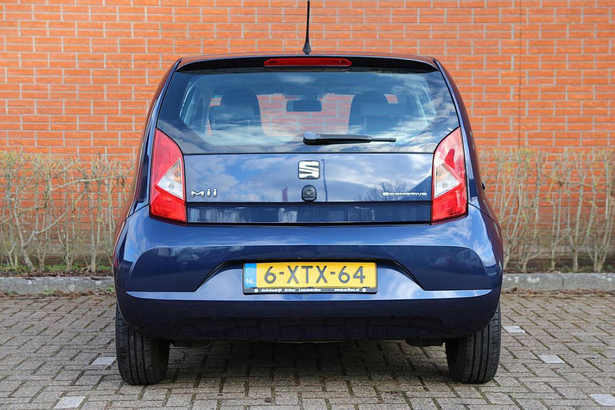 SEAT Mii SEAT Mii 1.0 60pk Style Dynamic | NL-auto | 5 deuren | Airco | Elek. ramen | Centr. deurvegr. | Metallic lak | Stuurbekrachtiging |