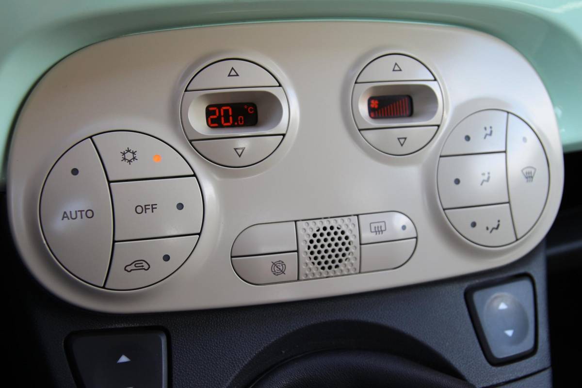 Fiat 500C Fiat 500 C 0.9 TwinAir Turbo Cult | Cabrio! | Speciale kleur! | Luxe! | Leder | PDC | Climate control | Lichtm. velgen | Elek. ramen |
