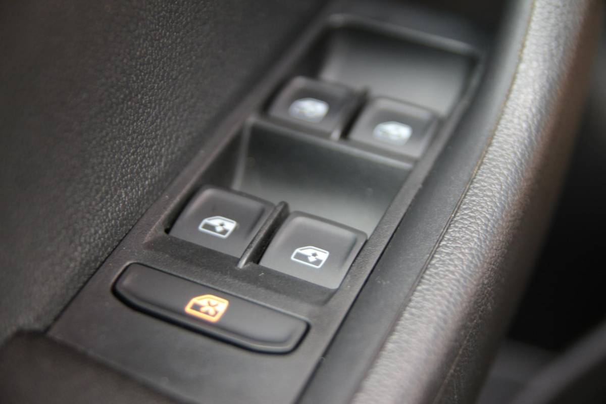 Škoda Fabia ŠKODA Fabia Combi 1.0 TSI 96pk Clever | NL-auto | Navigatie | Cruise control | Climate control | Elek. ramen | Centr. deurvergr. | Lichtmetalen velgen | Parkeersensoren | Stoelverwarming |