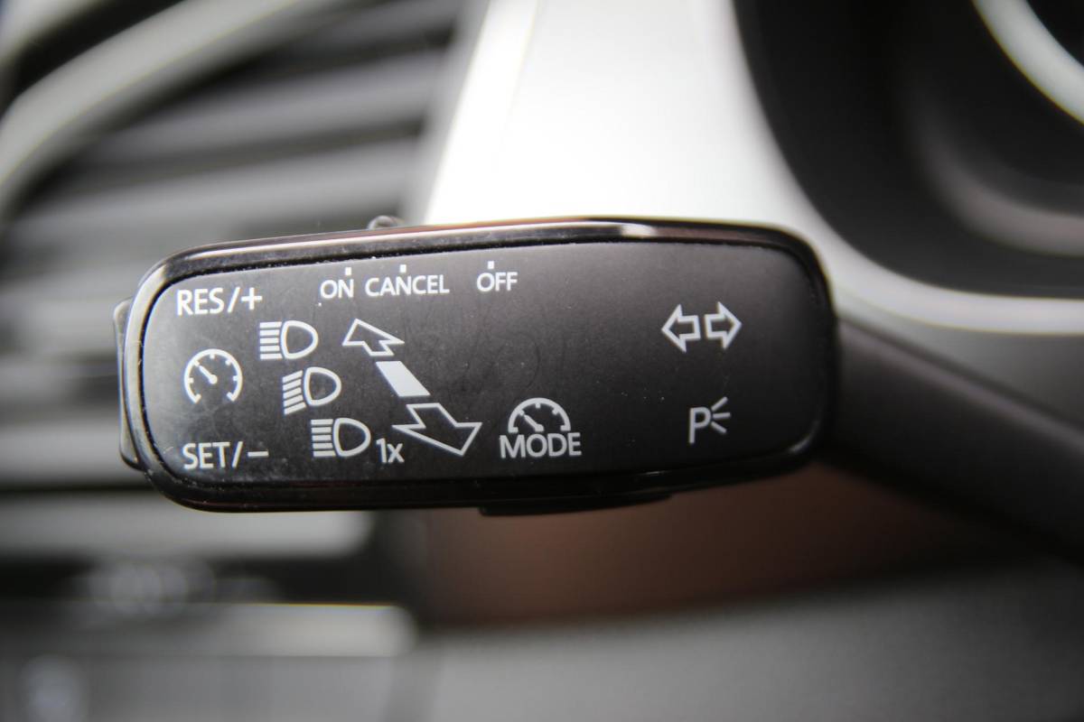 Škoda Fabia ŠKODA Fabia Combi 1.0 TSI 96pk Clever | NL-auto | Navigatie | Cruise control | Climate control | Elek. ramen | Centr. deurvergr. | Lichtmetalen velgen | Parkeersensoren | Stoelverwarming |