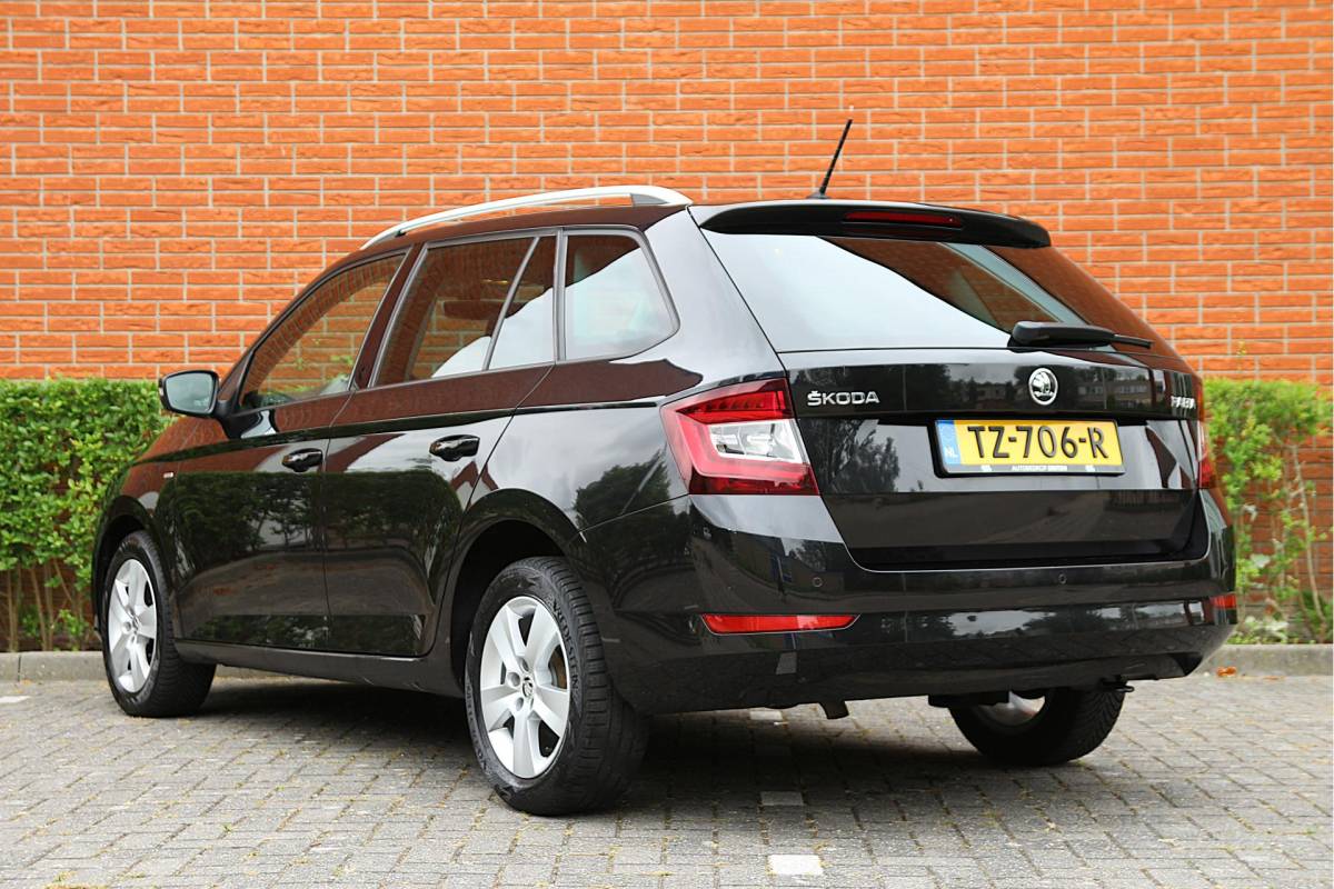 Škoda Fabia ŠKODA Fabia Combi 1.0 TSI 96pk Clever | NL-auto | Navigatie | Cruise control | Climate control | Elek. ramen | Centr. deurvergr. | Lichtmetalen velgen | Parkeersensoren | Stoelverwarming |