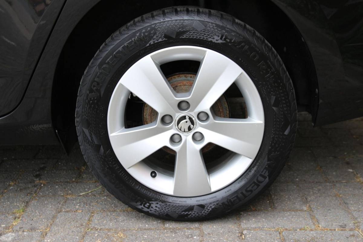 Škoda Fabia ŠKODA Fabia Combi 1.0 TSI 96pk Clever | NL-auto | Navigatie | Cruise control | Climate control | Elek. ramen | Centr. deurvergr. | Lichtmetalen velgen | Parkeersensoren | Stoelverwarming |