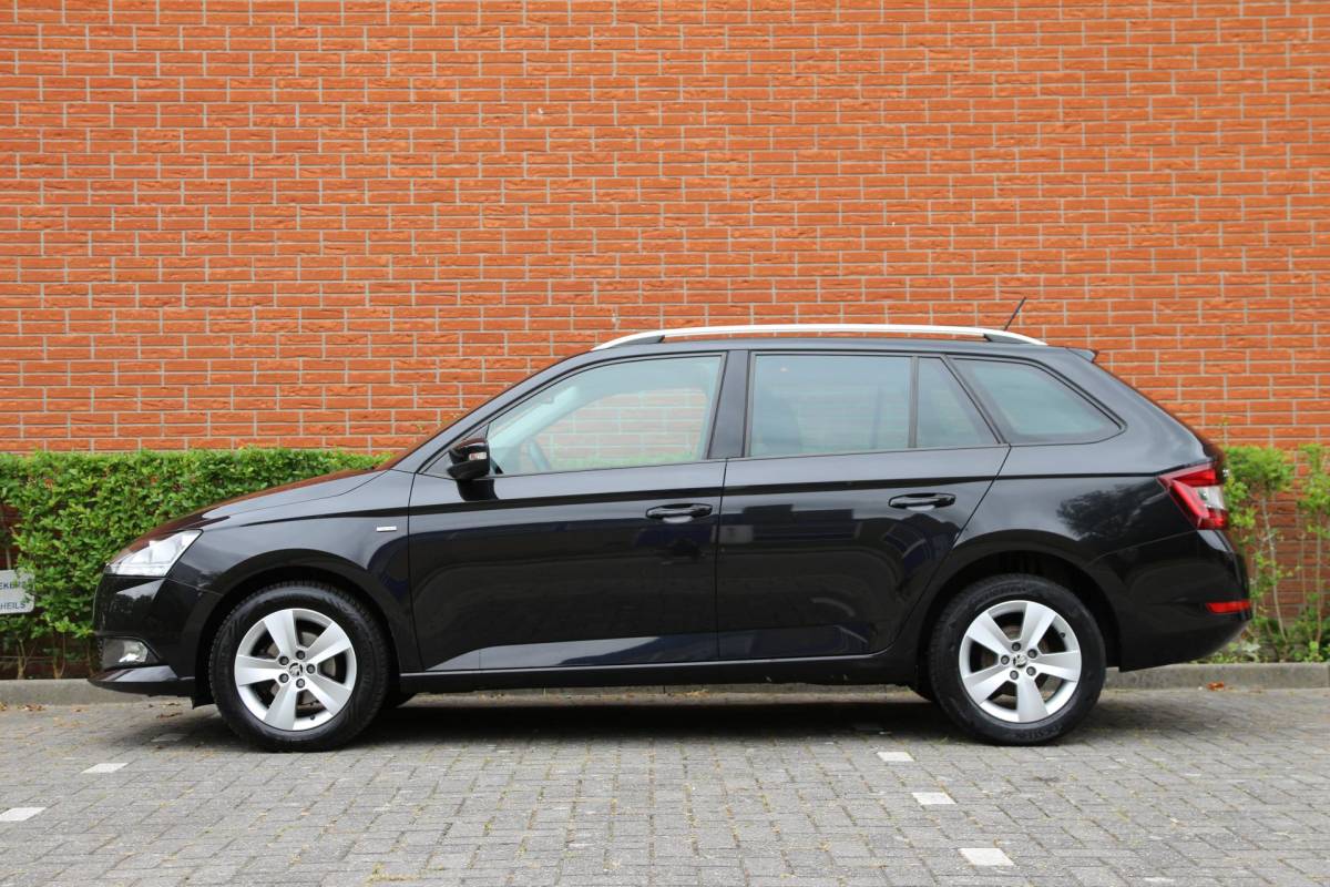 Škoda Fabia ŠKODA Fabia Combi 1.0 TSI 96pk Clever | NL-auto | Navigatie | Cruise control | Climate control | Elek. ramen | Centr. deurvergr. | Lichtmetalen velgen | Parkeersensoren | Stoelverwarming |
