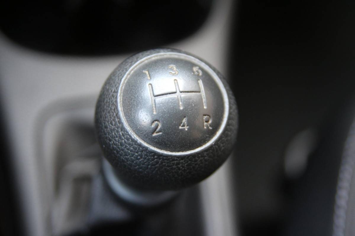 Kia Picanto Kia Picanto 1.0 CVVT ISG 69pk Plus Pack | NL-auto | 5 deuren | Airco | Centr. deurvegr. | Elek. ramen | Lichtmetalen velgen | Stuurbekrachtiging |
