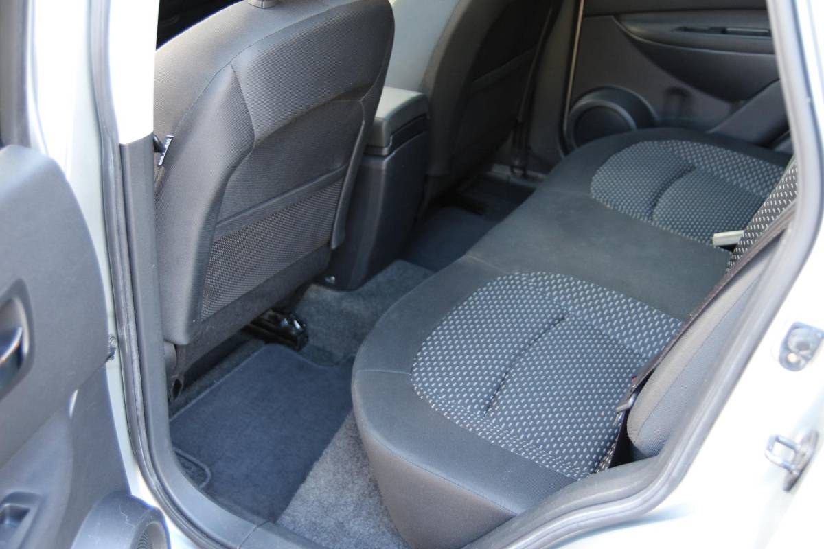 Nissan QASHQAI Nissan Qashqai 2.0 141pk Connect Edition AUT. | NL-auto | Navigatie | Cruise control | Climate control | Elek. ramen | Panorama dak | Lichtm. velgen | Trekhaak |