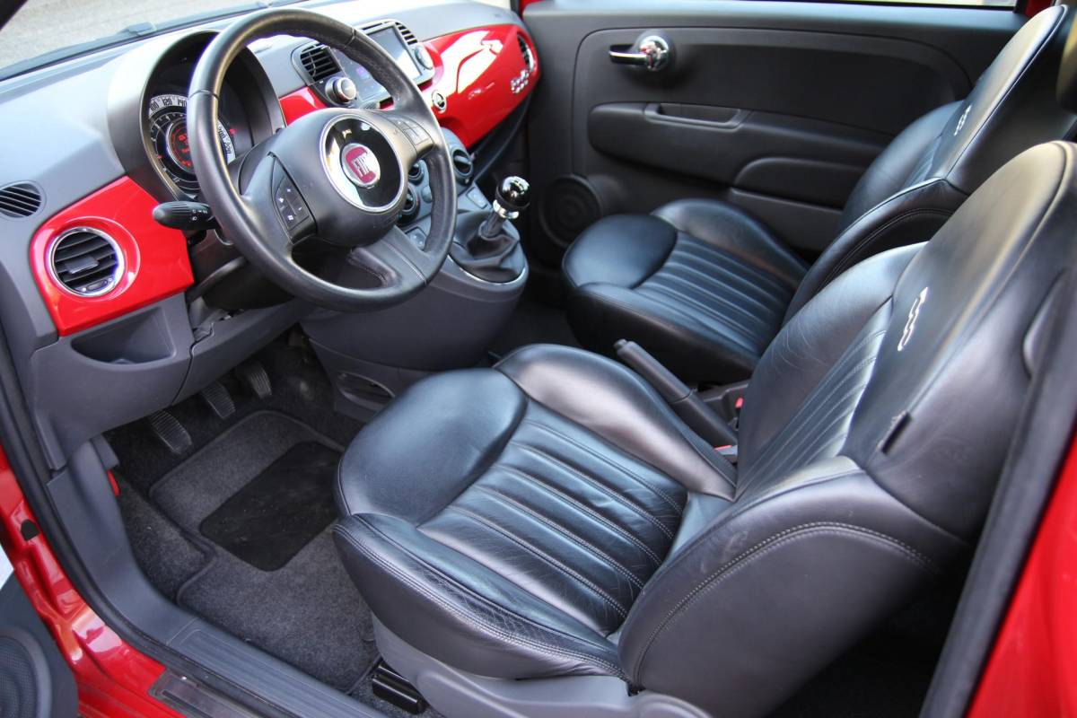 Fiat 500C Fiat 500 C 0.9 TwinAir 86pk Lounge | NL-auto | Cabrio | Airco | Parkeersensoren | Elek. ramen | Centr. deurvergr. | Lichtmetalen velgen | Stuurbekrachtiging | lederen bekleding |