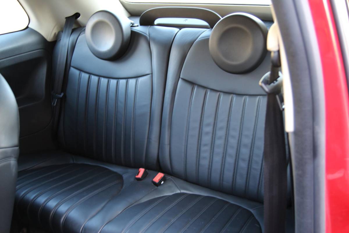 Fiat 500C Fiat 500 C 0.9 TwinAir 86pk Lounge | NL-auto | Cabrio | Airco | Parkeersensoren | Elek. ramen | Centr. deurvergr. | Lichtmetalen velgen | Stuurbekrachtiging | lederen bekleding |