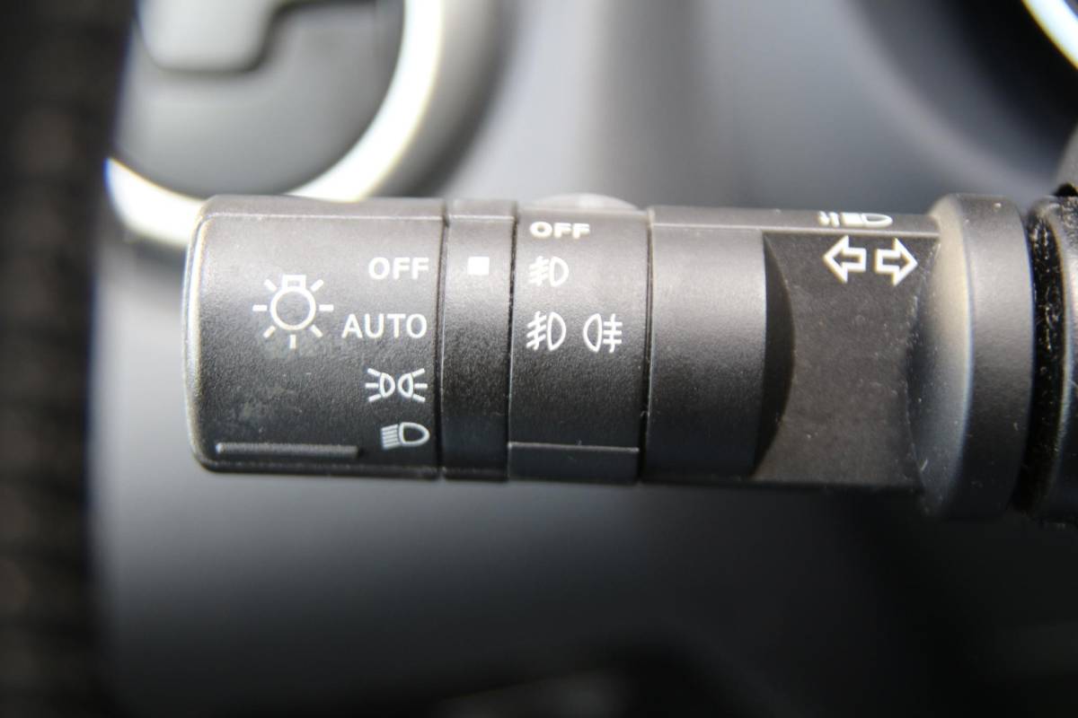 Nissan QASHQAI Nissan Qashqai 2.0 141pk Tekna | NL-auto | 1.400 kg trekgewicht! | Luxe! | Navigatie | Pano dak | Elek. ramen | Climate control | Cruise control | Leder | Stoelverwarming | Trekhaak |