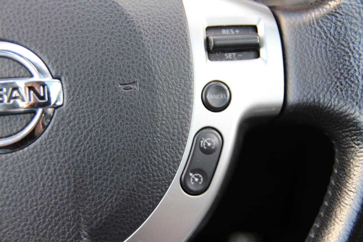 Nissan QASHQAI Nissan Qashqai 2.0 141pk Tekna | NL-auto | 1.400 kg trekgewicht! | Luxe! | Navigatie | Pano dak | Elek. ramen | Climate control | Cruise control | Leder | Stoelverwarming | Trekhaak |