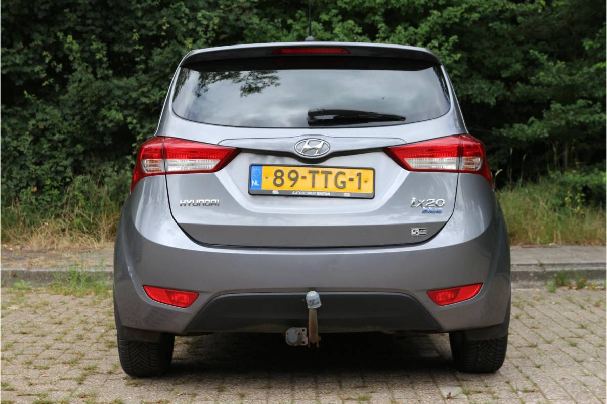 Hyundai ix20 Hyundai ix20 1.4i 90pk i-Vision | NL-auto | 5 deuren | Climate control | Cruise control | Centr. deurvegr. | Lichtmetalen velgen | Elek. ramen | Radio | Trekhaak |