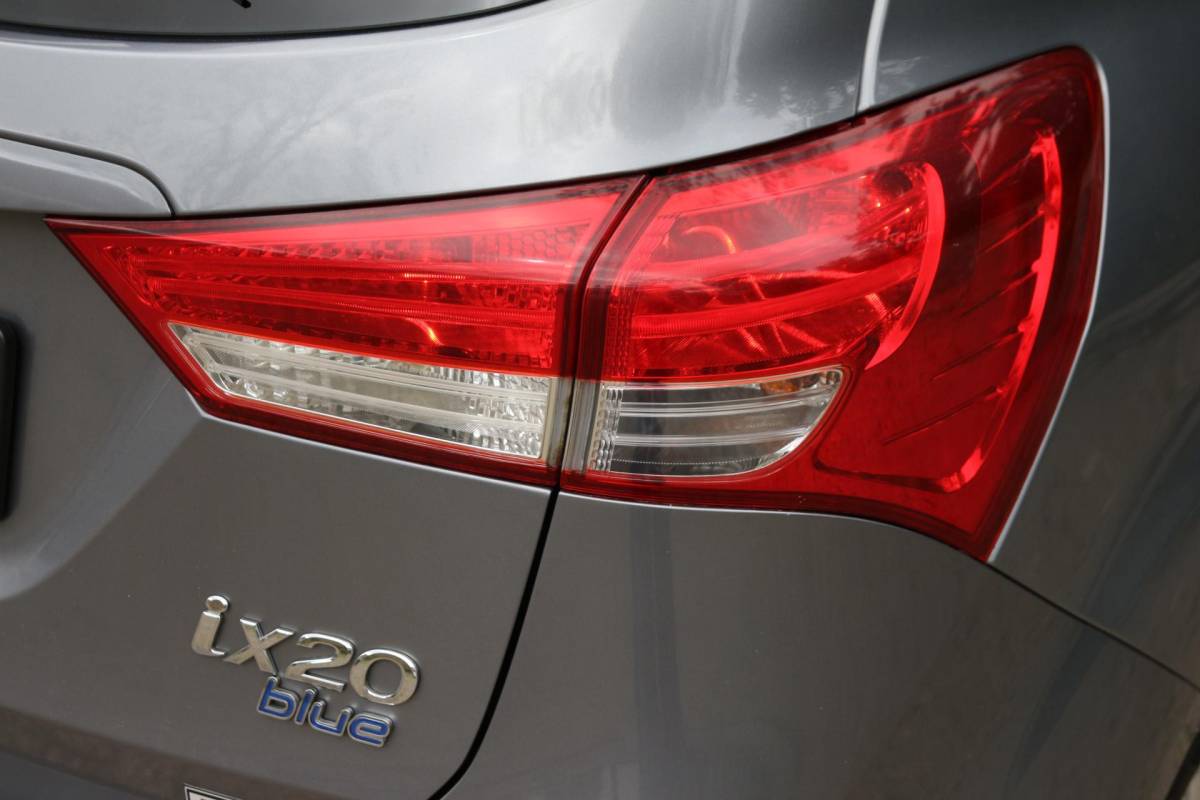 Hyundai ix20 Hyundai ix20 1.4i 90pk i-Vision | NL-auto | 5 deuren | Climate control | Cruise control | Centr. deurvegr. | Lichtmetalen velgen | Elek. ramen | Radio | Trekhaak |