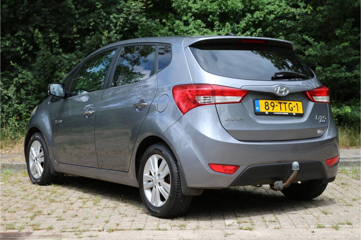 Hyundai ix20 Hyundai ix20 1.4i 90pk i-Vision | NL-auto | 5 deuren | Climate control | Cruise control | Centr. deurvegr. | Lichtmetalen velgen | Elek. ramen | Radio | Trekhaak |