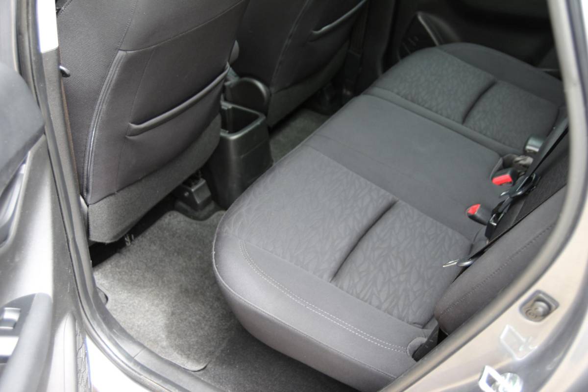 Hyundai ix20 Hyundai ix20 1.4i 90pk i-Vision | NL-auto | 5 deuren | Climate control | Cruise control | Centr. deurvegr. | Lichtmetalen velgen | Elek. ramen | Radio | Trekhaak |