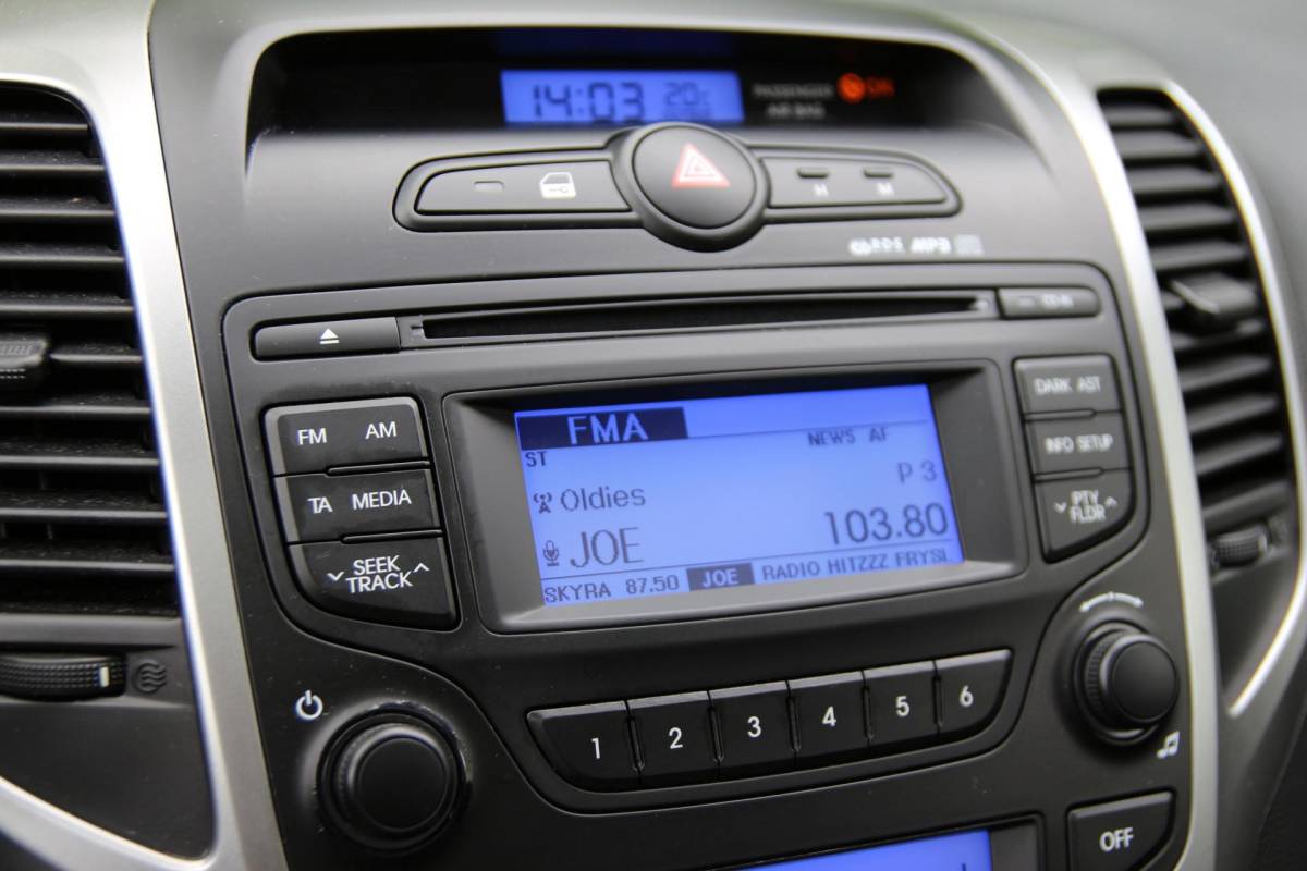 Hyundai ix20 Hyundai ix20 1.4i 90pk i-Vision | NL-auto | 5 deuren | Climate control | Cruise control | Centr. deurvegr. | Lichtmetalen velgen | Elek. ramen | Radio | Trekhaak |