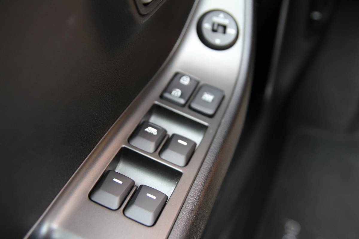 Kia Picanto Kia Picanto 1.0 CVVT 70pk BusinessLine | NL-auto | 5 deuren | Airco | Elek. ramen | Radio | Metallic lak | Stuurbekrachtiging |