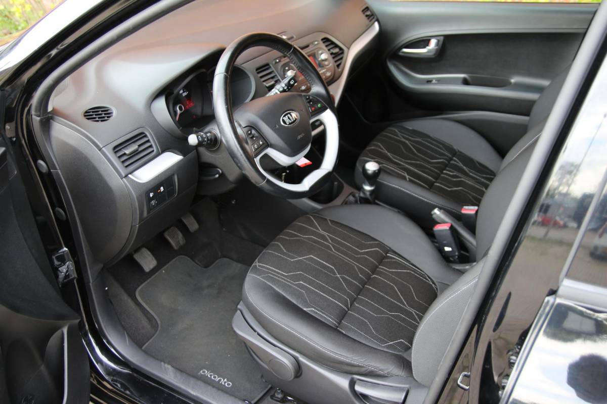 Kia Picanto Kia Picanto 1.0 CVVT 70pk BusinessLine | NL-auto | 5 deuren | Airco | Elek. ramen | Radio | Metallic lak | Stuurbekrachtiging |
