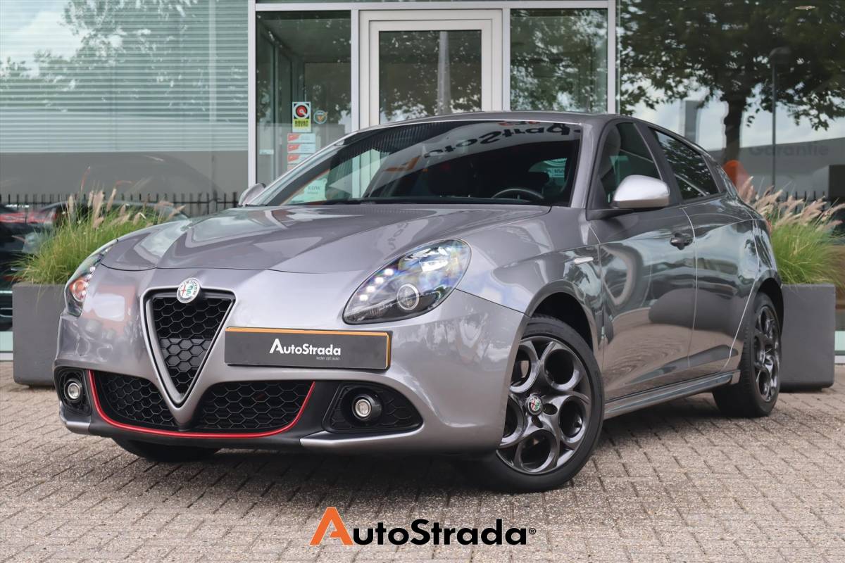 Alfa Romeo Giulietta Alfa Romeo Giulietta 1.4 TURBO MULTIAIR Super 150pk | Navi | PDC | Climate | Cruise