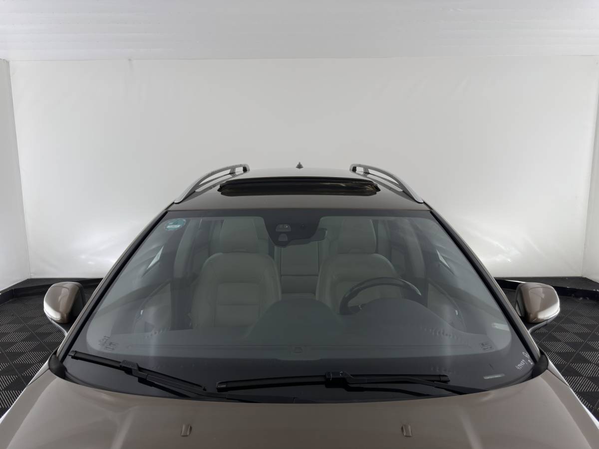 Volvo V70 Volvo V70 2.0 D4 Nordic+ Luxury-Line *PANO | LEATHER | XENON | MEMORY-PACK | SENSUS-CONNECT-AUDIO | HEATED-COMFORTSEATS | NAVI-FULLMAP | ECC | PDC | CRUISE | 17”ALU*