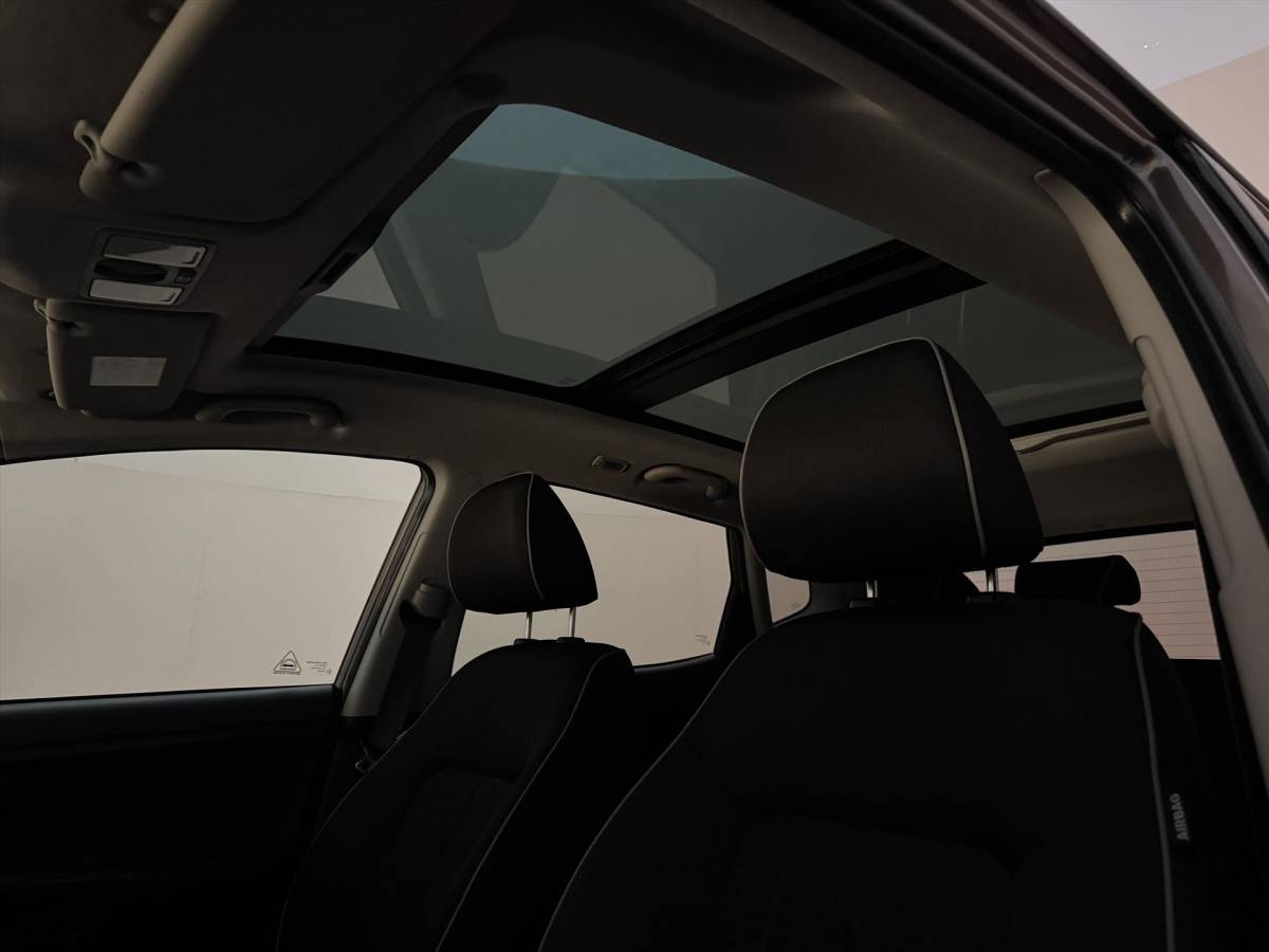 Kia Venga Kia Venga 1.6 CVVT 125pk Aut ExecutiveLine I Dealer Onderhouden!!