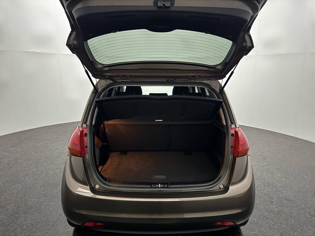 Kia Venga Kia Venga 1.6 CVVT 125pk Aut ExecutiveLine I Dealer Onderhouden!!