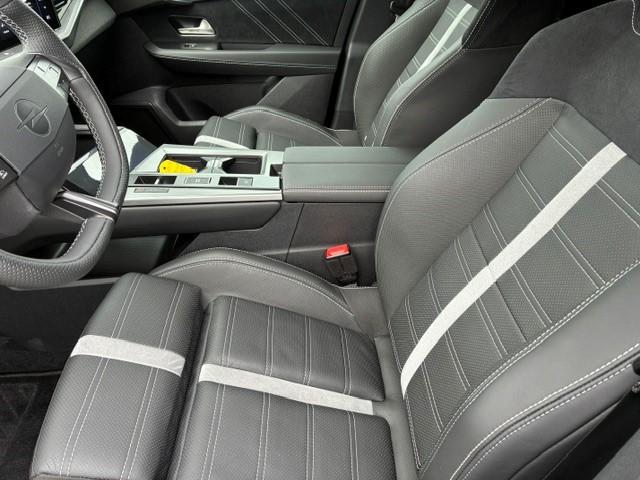 Opel Grandland Opel Grandland Electric Business Edition 73 kWh | Luxe Leder | 20″ LM-Velgen met All Season | Schuif- Kantel dak | HUD | Matrix verlichting | 219KM |8 Jaar Gar.| Elek. Achterklep | Massage |