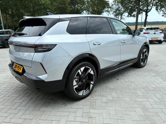 Opel Grandland Opel Grandland Electric Business Edition 73 kWh | Luxe Leder | 20″ LM-Velgen met All Season | Schuif- Kantel dak | HUD | Matrix verlichting | 219KM |8 Jaar Gar.| Elek. Achterklep | Massage |