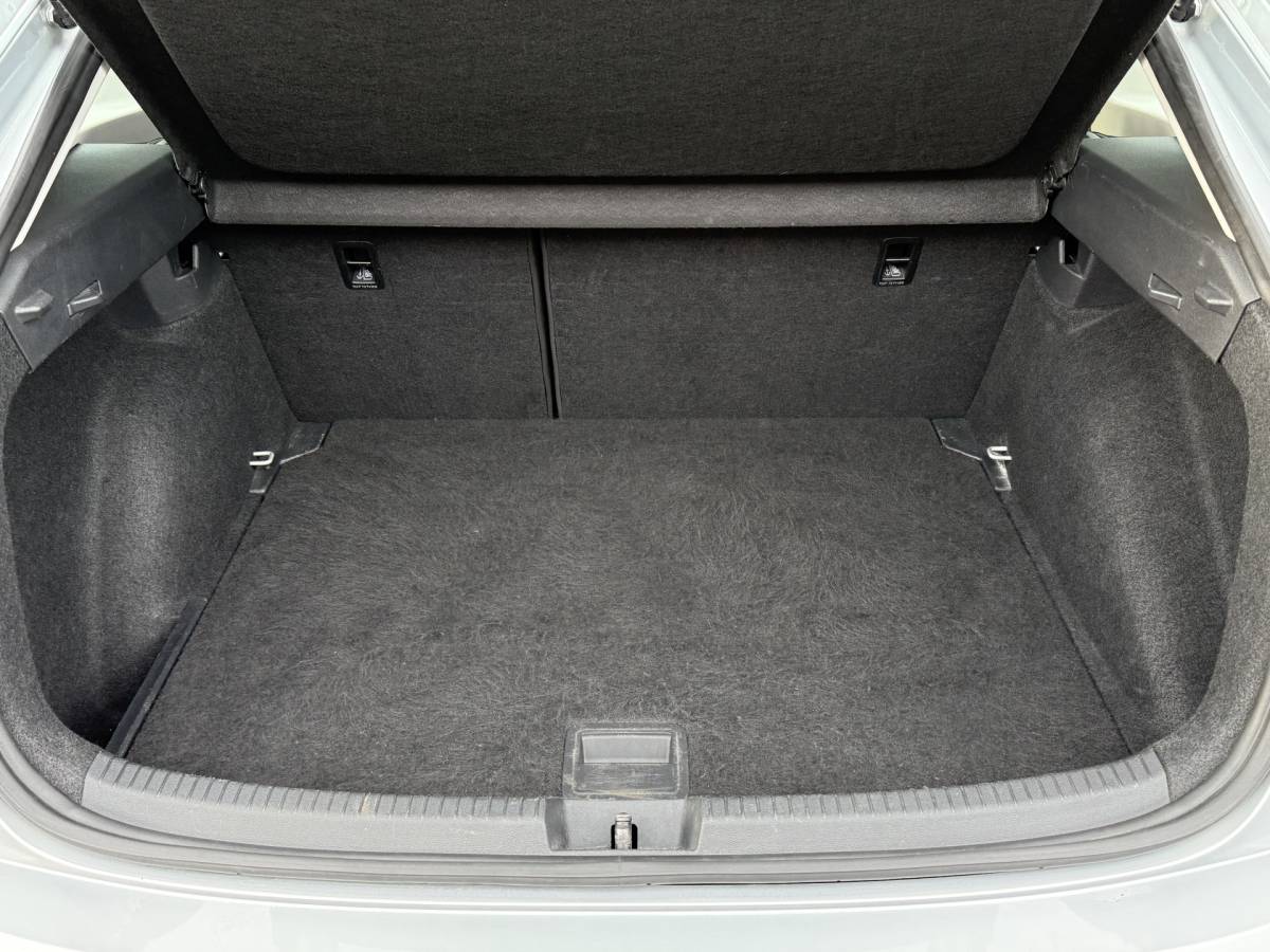 Volkswagen Taigo Volkswagen Taigo BWJ 2022 1.0 96 PK TSI Life CARPLAY + ANDROID  | DRAADLOOS TEL. LADER | ADAPTIVE CRUISE | FULL LED | NAVI | AIRCO  | LMV | PDC |  BEKENDE OH HISTORIE |
