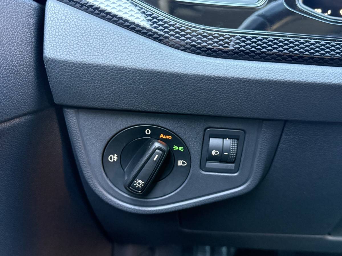 Volkswagen Taigo Volkswagen Taigo BWJ 2022 1.0 96 PK TSI Life CARPLAY + ANDROID  | DRAADLOOS TEL. LADER | ADAPTIVE CRUISE | FULL LED | NAVI | AIRCO  | LMV | PDC |  BEKENDE OH HISTORIE |