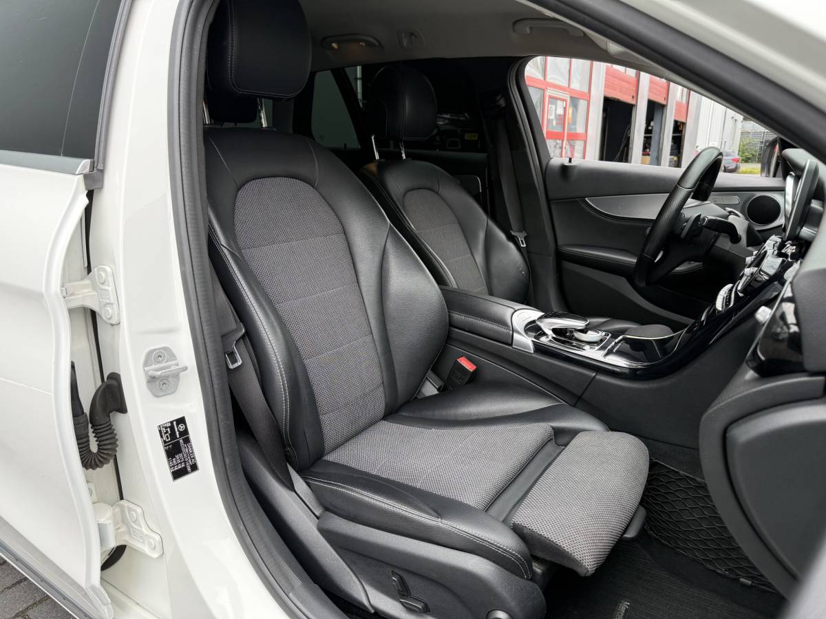 Mercedes-Benz C-Klasse Mercedes-Benz C-klasse Estate 180 Prestige AUTOMAAT ELEK. ACHTERKLEP | STOELVERW. | ELEK. STOEL | XENON | CLIMA | FLIPPERS |