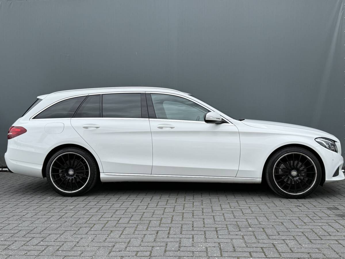 Mercedes-Benz C-Klasse Mercedes-Benz C-klasse Estate 180 Prestige AUTOMAAT ELEK. ACHTERKLEP | STOELVERW. | ELEK. STOEL | XENON | CLIMA | FLIPPERS |