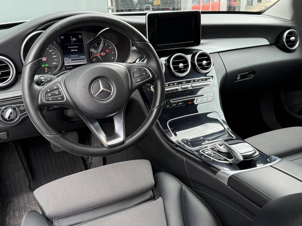 Mercedes-Benz C-Klasse Mercedes-Benz C-klasse Estate 180 Prestige AUTOMAAT ELEK. ACHTERKLEP | STOELVERW. | ELEK. STOEL | XENON | CLIMA | FLIPPERS |