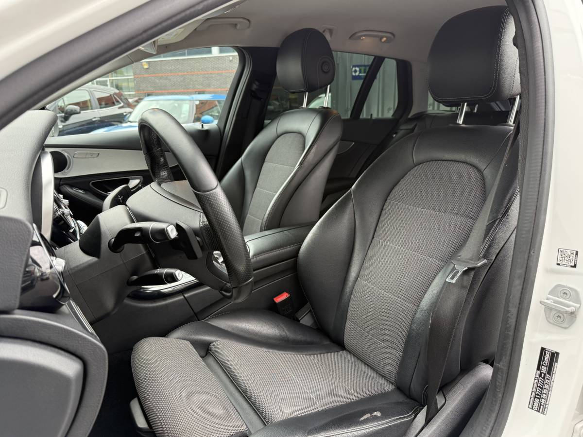 Mercedes-Benz C-Klasse Mercedes-Benz C-klasse Estate 180 Prestige AUTOMAAT ELEK. ACHTERKLEP | STOELVERW. | ELEK. STOEL | XENON | CLIMA | FLIPPERS |
