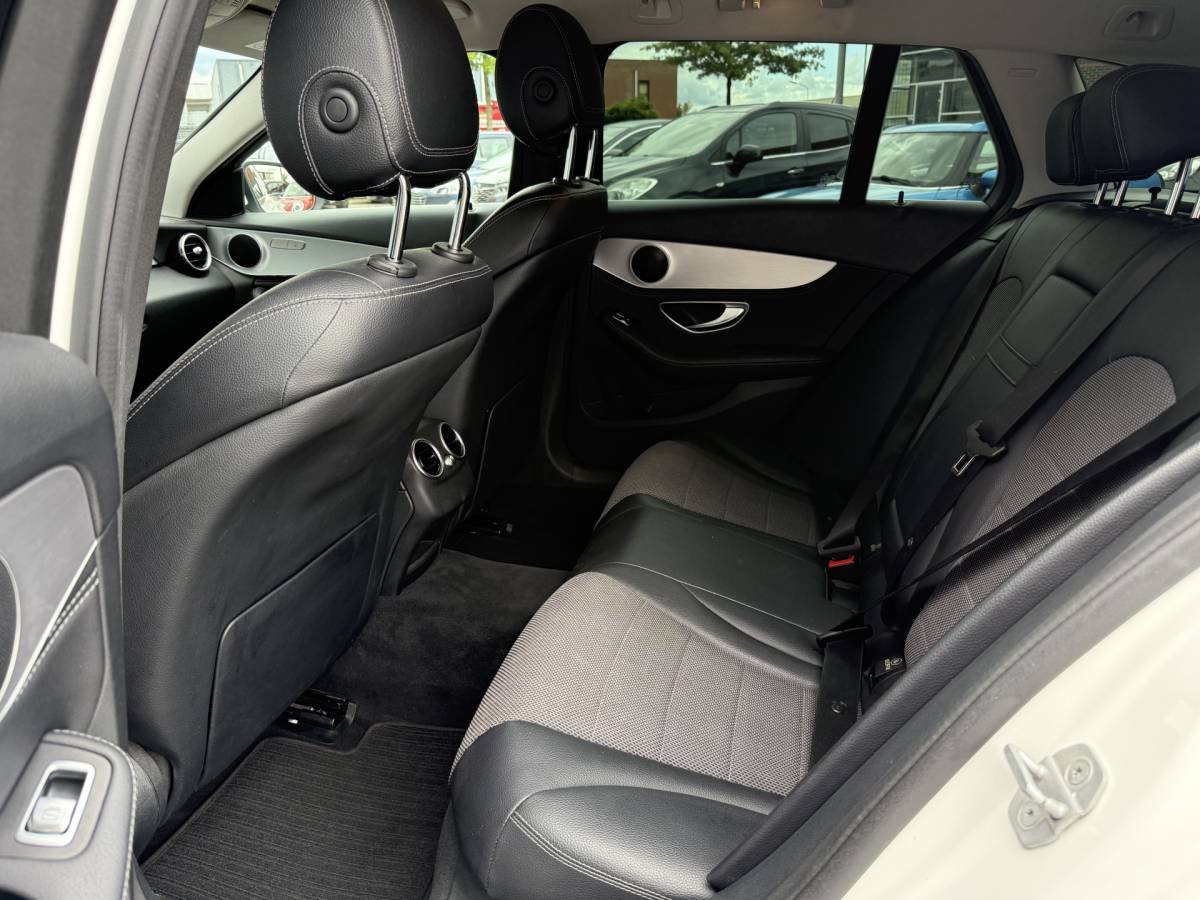 Mercedes-Benz C-Klasse Mercedes-Benz C-klasse Estate 180 Prestige AUTOMAAT ELEK. ACHTERKLEP | STOELVERW. | ELEK. STOEL | XENON | CLIMA | FLIPPERS |