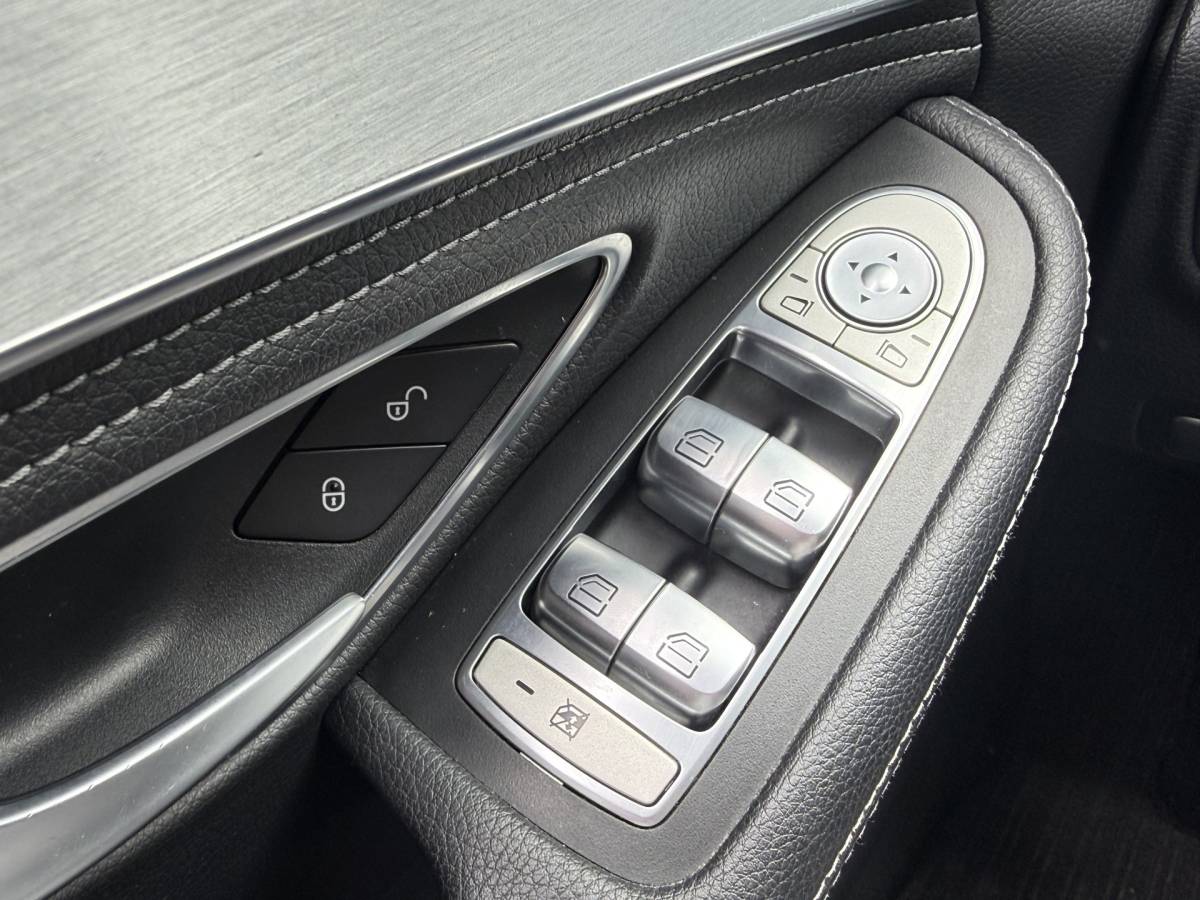 Mercedes-Benz C-Klasse Mercedes-Benz C-klasse Estate 180 Prestige AUTOMAAT ELEK. ACHTERKLEP | STOELVERW. | ELEK. STOEL | XENON | CLIMA | FLIPPERS |