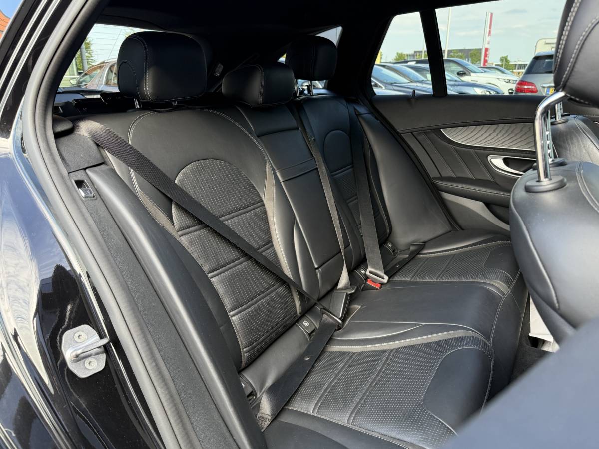 Mercedes-Benz C-Klasse Mercedes-Benz C-klasse 63-AMG Estate BWJ 2017 | 476 PK | BURMESTER | PANO | ADAPT. CRUISE | AUTO PILOT | MULTIBEAM | HUD | MEMORY | DODE HOEK | VOL LEDER | CAM. | SPORTUITLAAT | VERLAAGD | STOELVERW. |