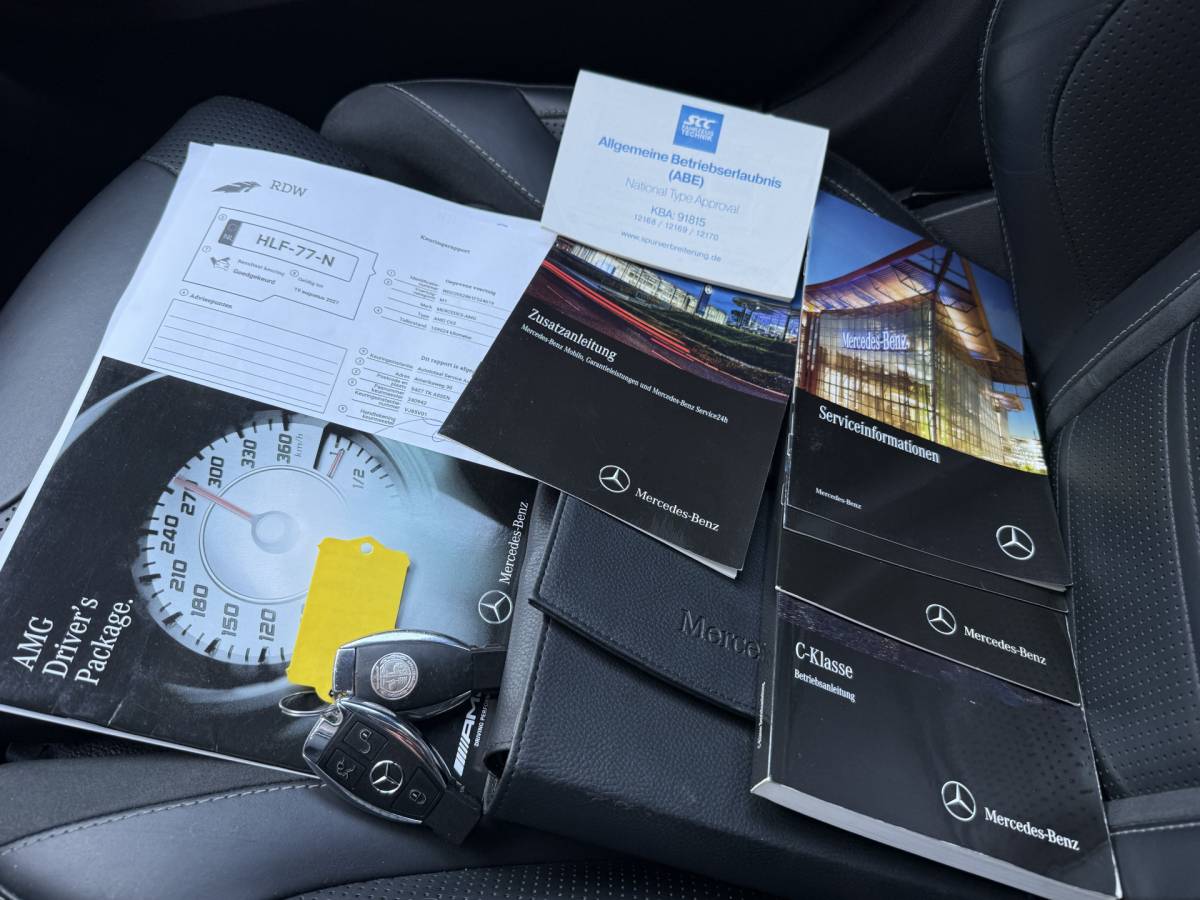 Mercedes-Benz C-Klasse Mercedes-Benz C-klasse 63-AMG Estate BWJ 2017 | 476 PK | BURMESTER | PANO | ADAPT. CRUISE | AUTO PILOT | MULTIBEAM | HUD | MEMORY | DODE HOEK | VOL LEDER | CAM. | SPORTUITLAAT | VERLAAGD | STOELVERW. |