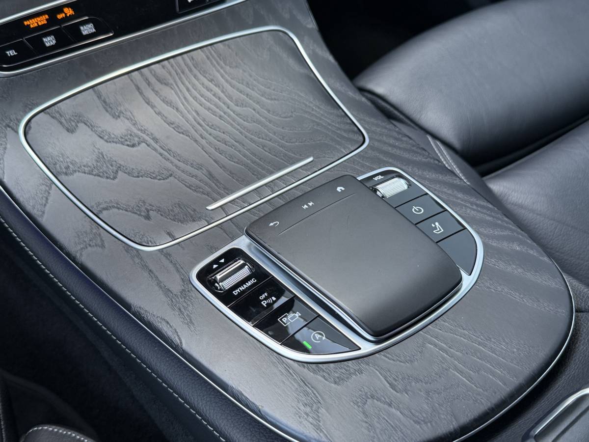 Mercedes-Benz E-Klasse Mercedes-Benz E-klasse Estate 200 Business Solution AMG NIEUW BINNEN! | 360 CAM | VOL LEDER | ADAPTIVE CRUISE | ELEK. STOELEN | AMG STUUR | ELEK. KLEP | DODE HOEK | STOELVERW. |
