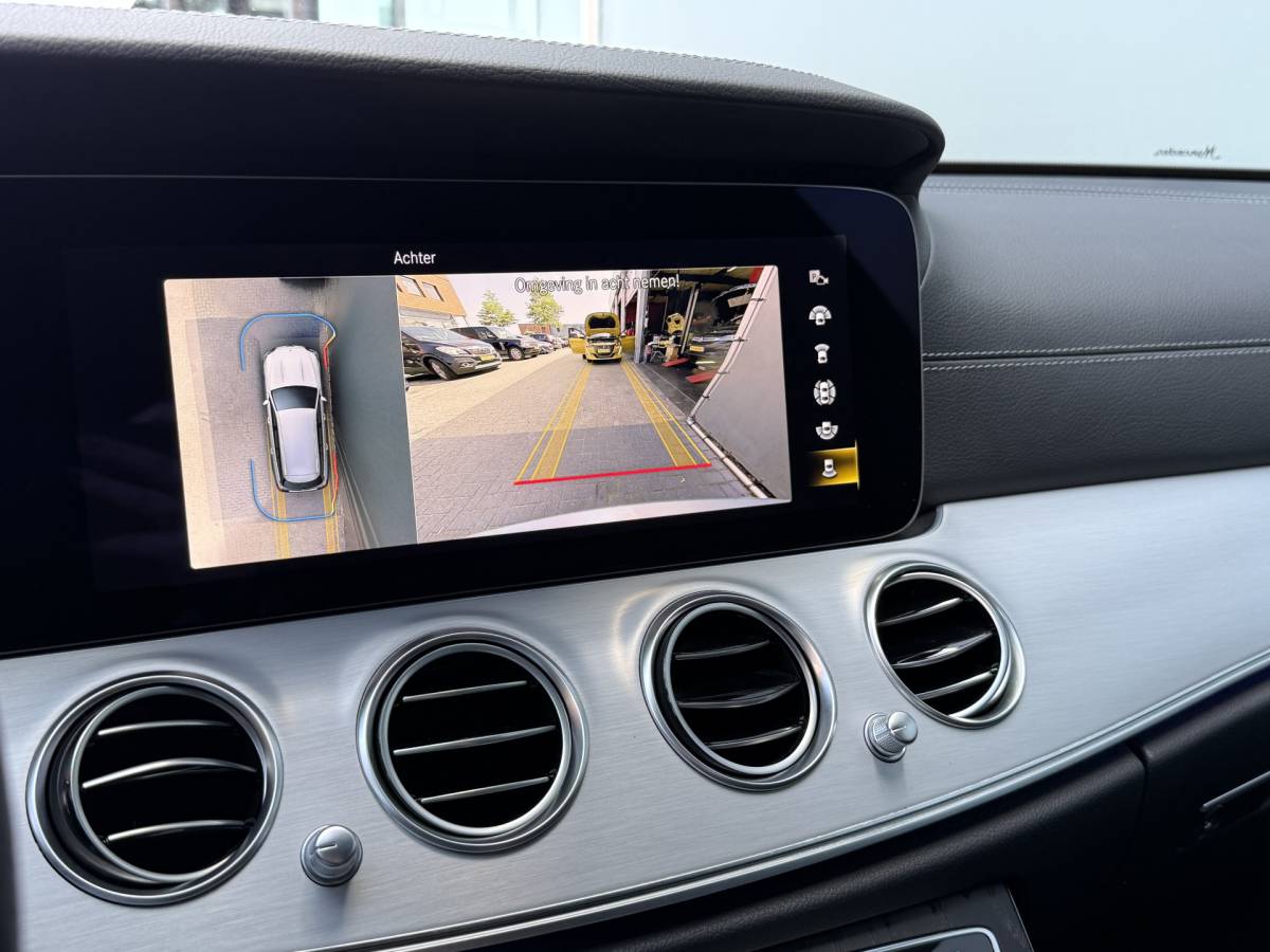 Mercedes-Benz E-Klasse Mercedes-Benz E-klasse Estate 200 Business Solution AMG NIEUW BINNEN! | 360 CAM | VOL LEDER | ADAPTIVE CRUISE | ELEK. STOELEN | AMG STUUR | ELEK. KLEP | DODE HOEK | STOELVERW. |