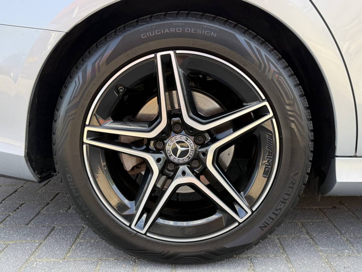 Mercedes-Benz E-Klasse Mercedes-Benz E-klasse Estate 200 Business Solution AMG NIEUW BINNEN! | 360 CAM | VOL LEDER | ADAPTIVE CRUISE | ELEK. STOELEN | AMG STUUR | ELEK. KLEP | DODE HOEK | STOELVERW. |